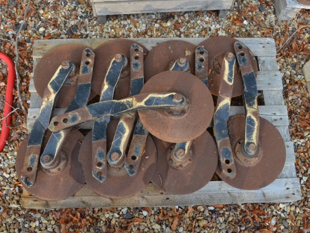 DISCS
