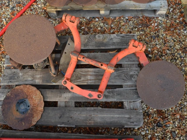 KUHN REAR DISCS