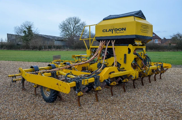 CLAYDON HYBRID 6M DIRECT DRILL 6M