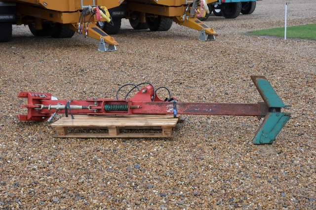 KVERNELAND PRESS ARM TO SUIT LB85/300