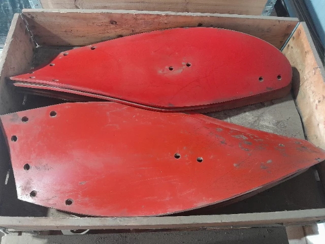 KVERNELAND MOULDBOARDS