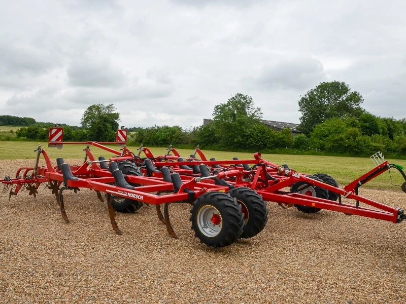 HORSCH TERRANO FM TINED CULTIVATOR 6M