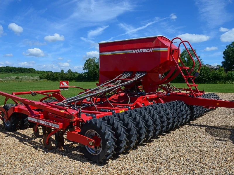 HORSCH SPRINTER 8ST TINE DRILL 8M