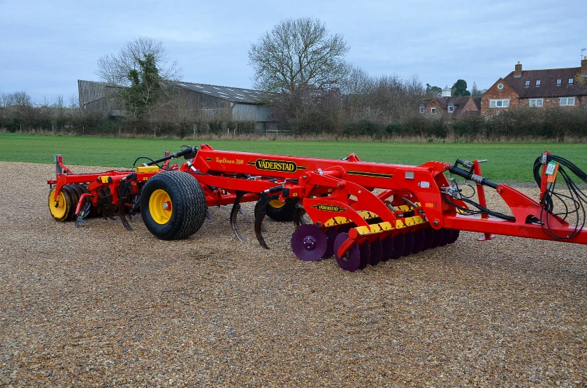 VADERSTAD TOPDOWN TD300 CULTIVATOR 3M