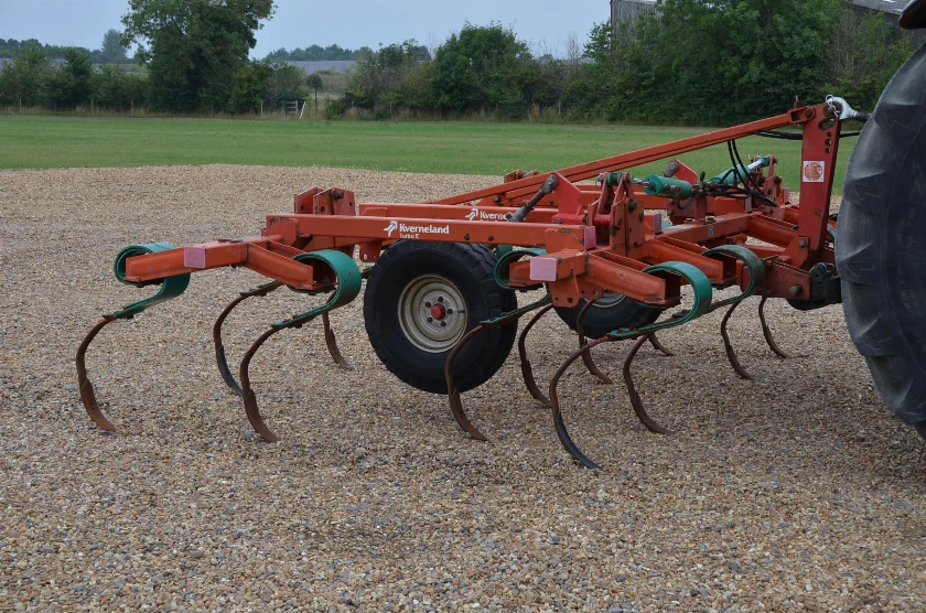 KVERNELAND TURBO 2 CULTIVATOR 4M