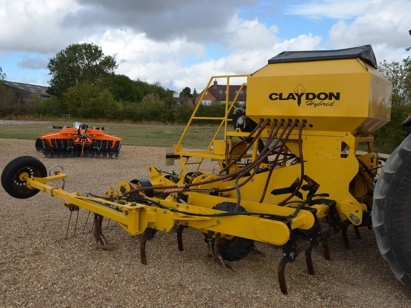 CLAYDON HYBRID DIRECT DRILL 4.8M