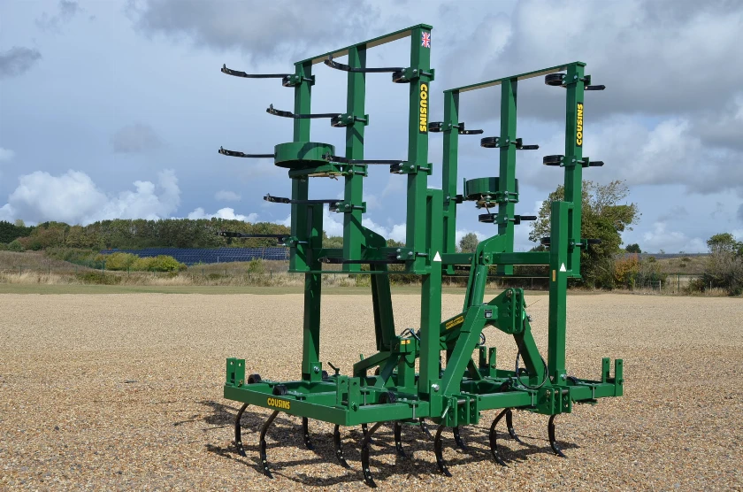 COUSINS SPRINGTINE CULTIVATOR 6M
