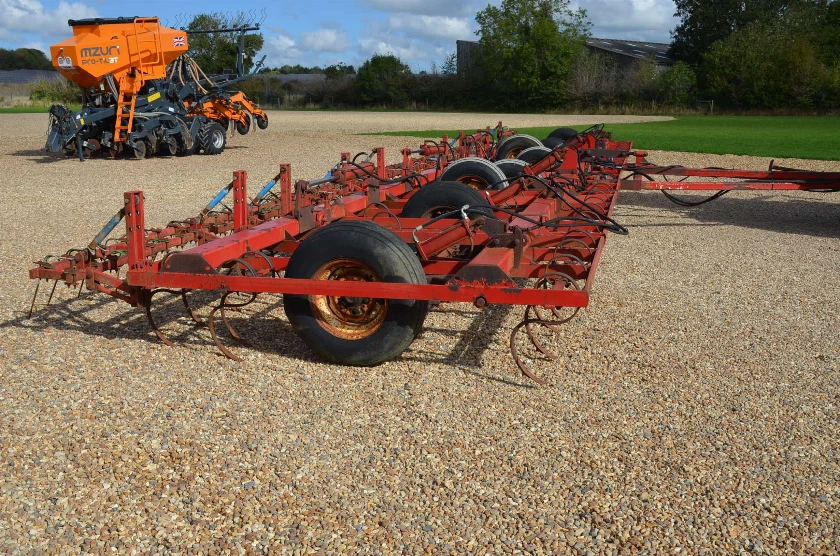 KONGSKILDE TRIPLE K CULTIVATOR 40FT