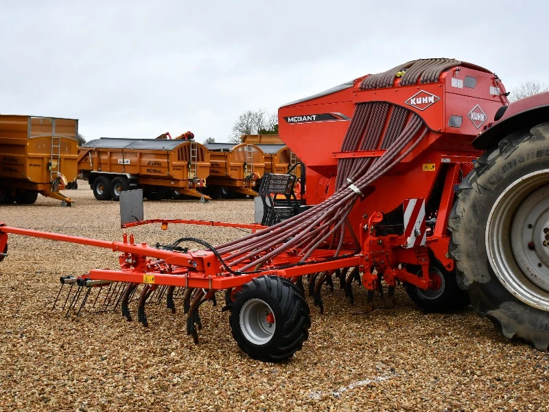 KUHN MEGANT 600 TINE DRILL 6M
