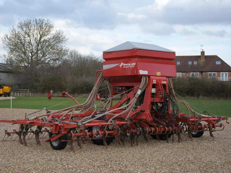 KVERNELAND TS EVO 6000 TINE DRILL 6M