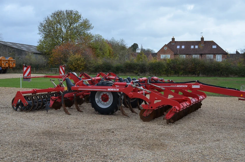 HORSCH TERRANO 4MT CULTIVATOR 4M