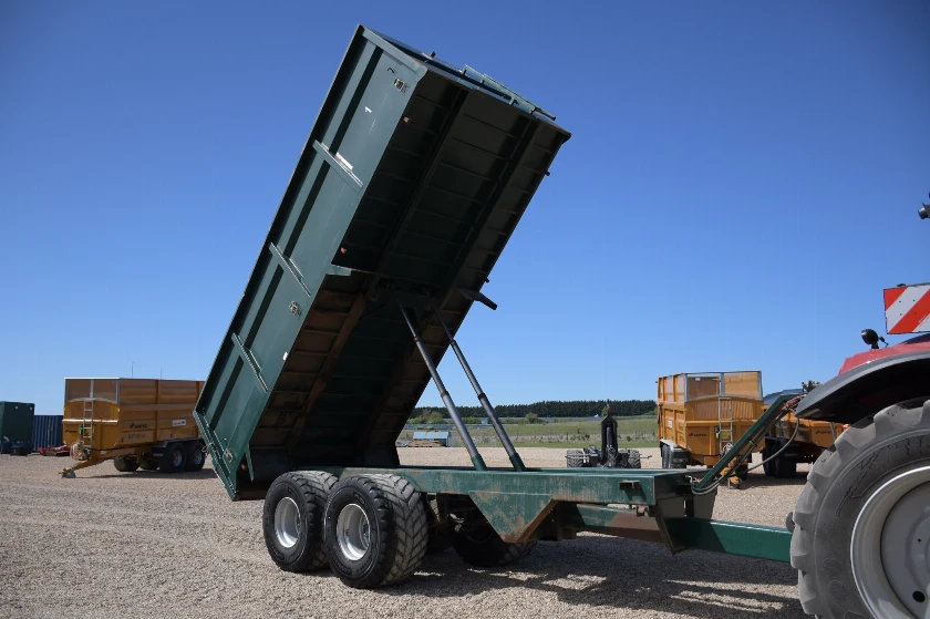 OTHER TITAN GRAIN TRAILER 16T