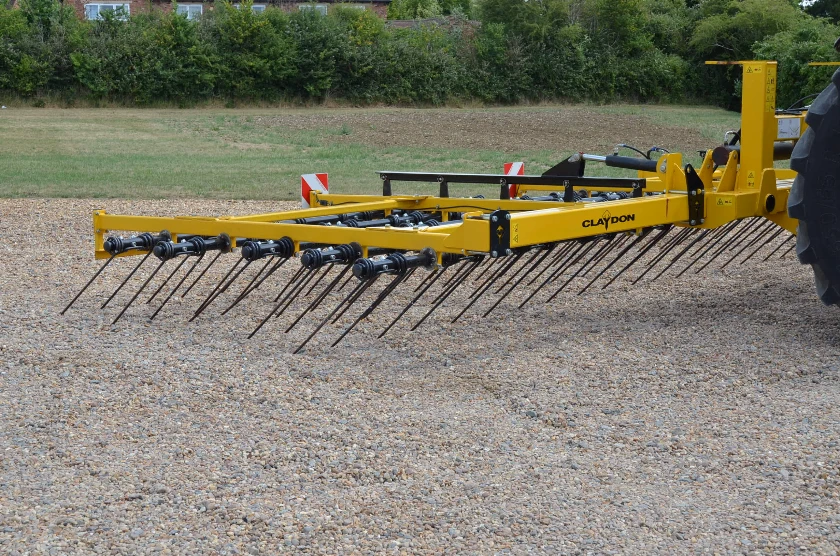 CLAYDON STRAW HARROW 7.5M
