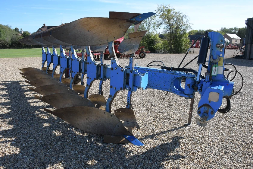 LEMKEN EUROPAL 9 PLOUGH 7-FURROW