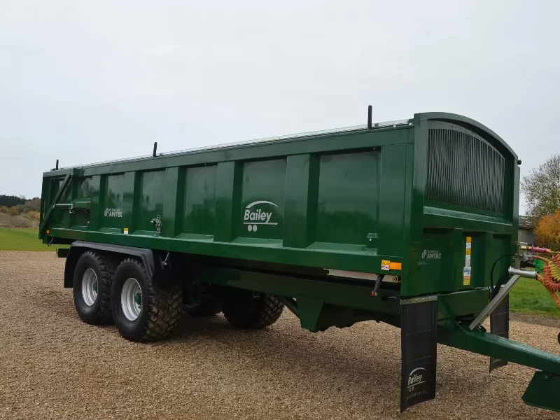 Bailey root trailer 16 tonne